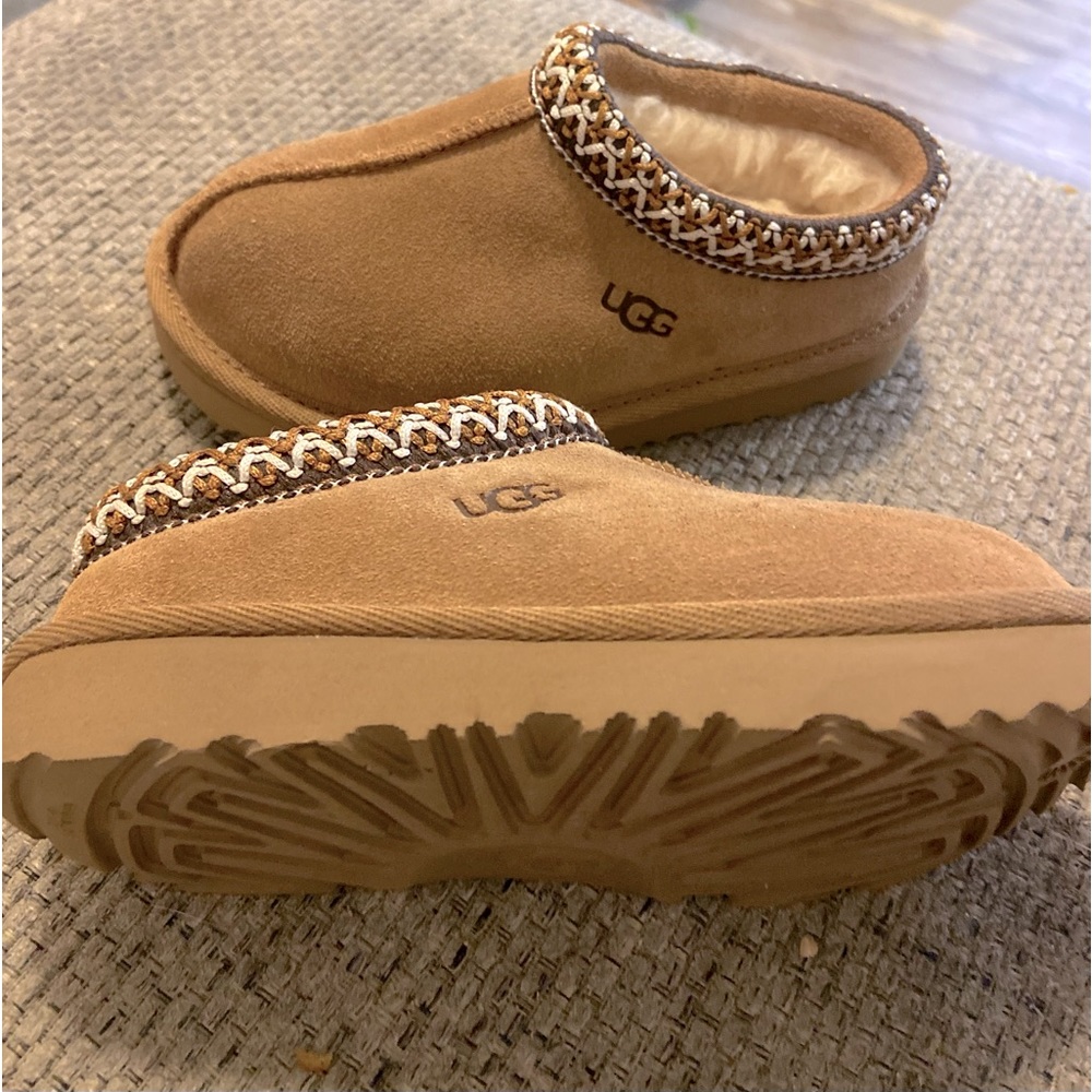 Ugg Tasman II Embroided Toddler Slipper